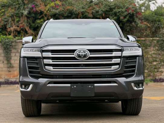 2023 Toyota LandCruiser ZX Petrol image 2