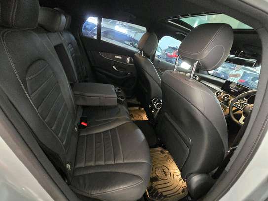Mercedes-Benz coupe 2020 Sleek Silver Luxury Performance image 4