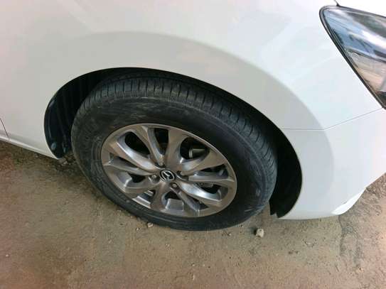 Mazda 2 diesel image 2