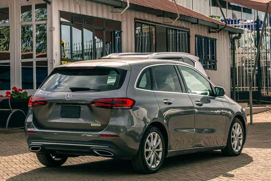 2019 Mercedes-Benz B180 Sunroof image 3
