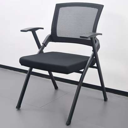 Foldable Mesh Visitor's Chair image 3