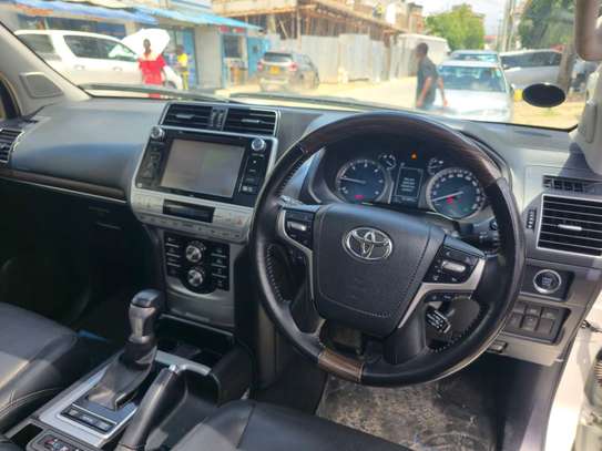 TOYOTA LANDCRUISER PRADO VXL KAKADU 2020 image 6