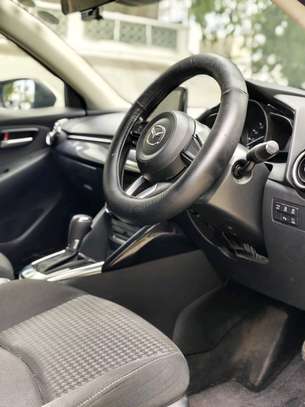 Mazda Demio image 6