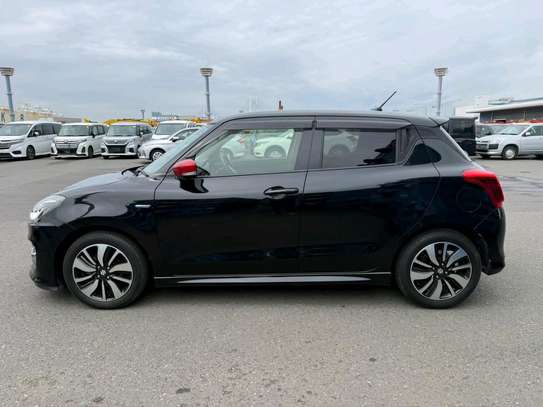 Suzuki Swift RS hybrid 2019 image 3