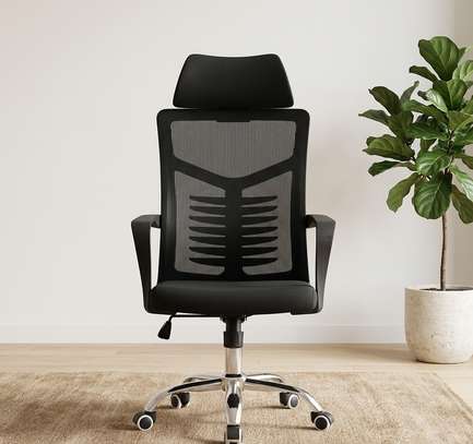 Executive Chairs : Swivel High-back Office Chair image 2