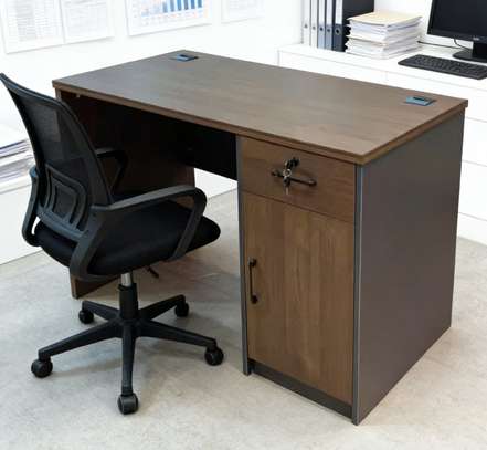 Office Desks:1.4M Executive Office Desk In Sotik image 2