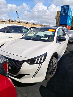 peugeot 208 sunroof 2021 model image 8