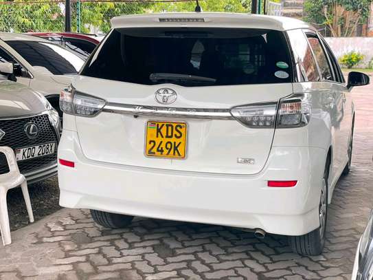 TOYOTA WISH I SEATER 2017MODEL image 9