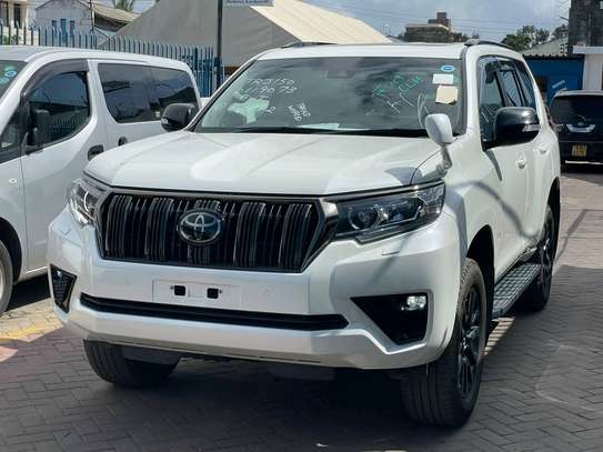 Toyota land Cruiser Prado TX-L 2020 image 2