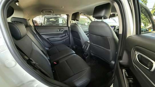 NEW SHAPE HONDA VEZEL e-HEV image 11