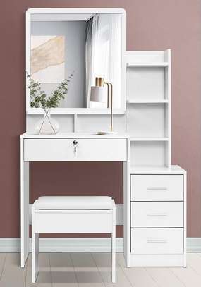 Dressing Table: Modern Home Dressing Table image 2