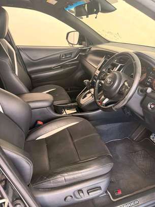 Toyota Harrier GR black 2019 image 4