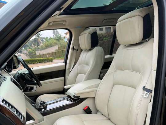 2019 Range Rover Vogue autobiography image 11