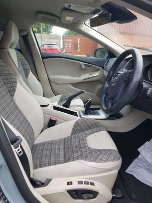 Volvo V40 T3 image 7
