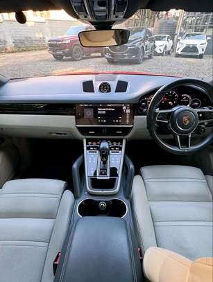 2019 Porsche cayenne coupe image 11