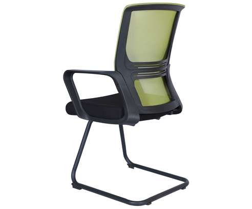 Captain Mesh Office Chair image 4