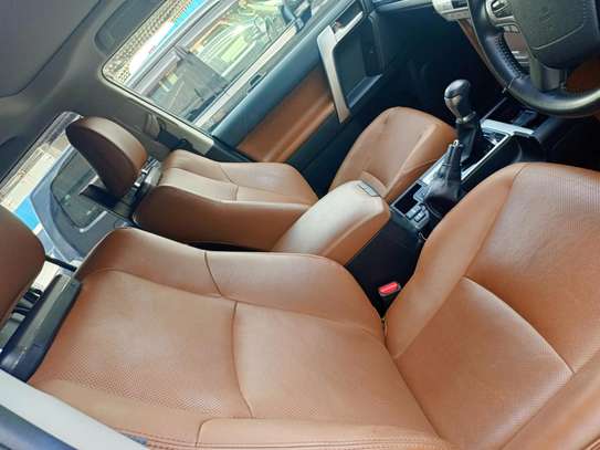 Toyota land cruiser prodo tx  2019 model image 12
