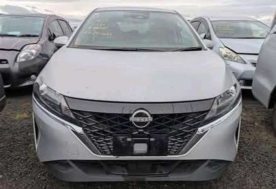 Nissan note 2020 model e power image 12