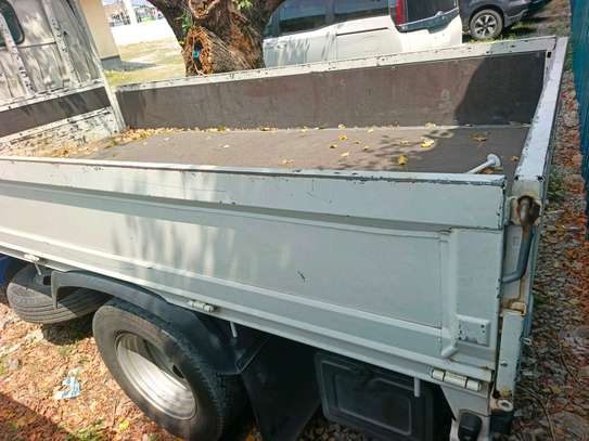 Toyota dyna 3tones image 4