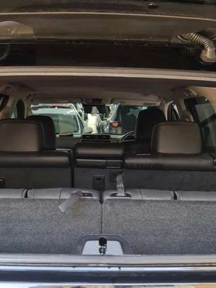 Toyota landcruiser Prado image 7
