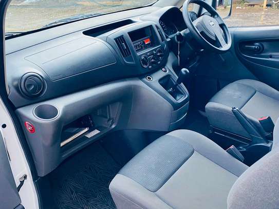 *NISSAN NV200 MANUAL transmission 2019 model. image 10