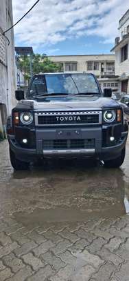 Land Cruiser J250 image 2