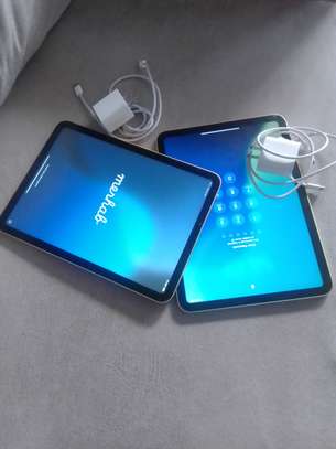 Apple iPad (2025) 128 GB Yellow image 8