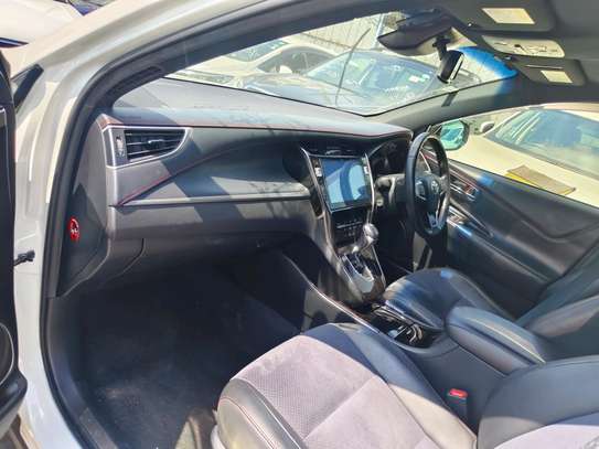 Toyota Harrier premium white 2018 image 4