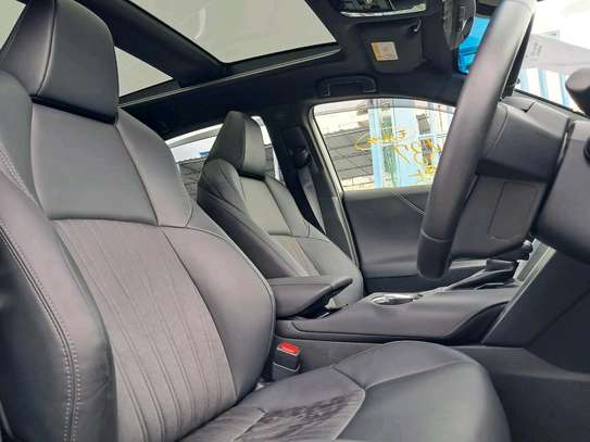 Toyota Harrier Hybrid 2020 White SUV 5-Seater image 7