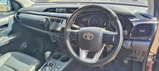 Toyota Hilux Double cabin 2019 image 6