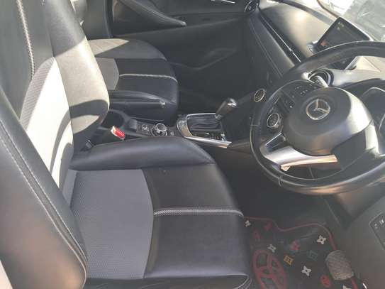 Mazda Demio image 8