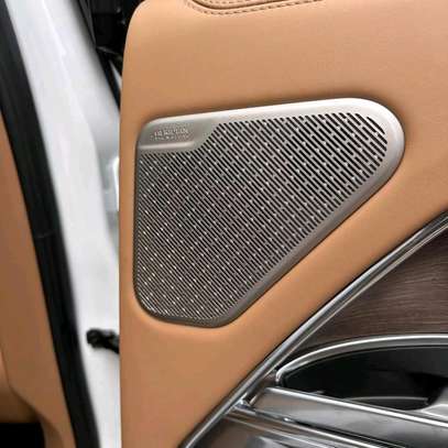 Land Rover Vogue Autobiography 4400cc 2023 image 6