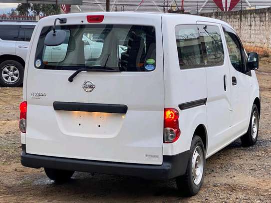 *NISSAN NV200 MANUAL transmission 2019 model. image 9
