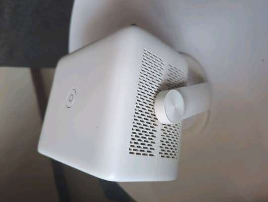 Elora A05  Projector  full HD image 2
