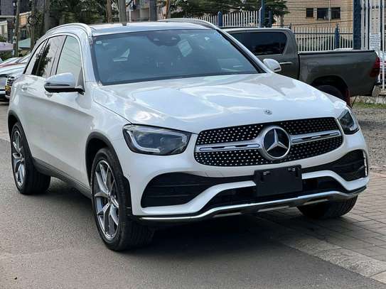 Mercedes Benz GLC 300 image 2