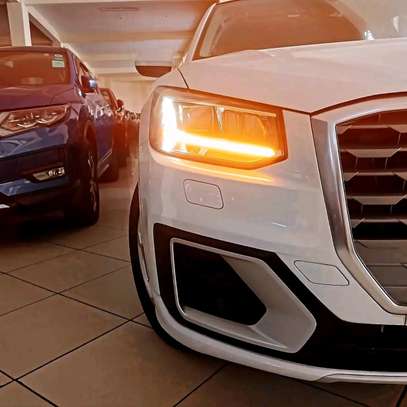 Audi Q2 Quattro S-line 2018 sunroof image 3