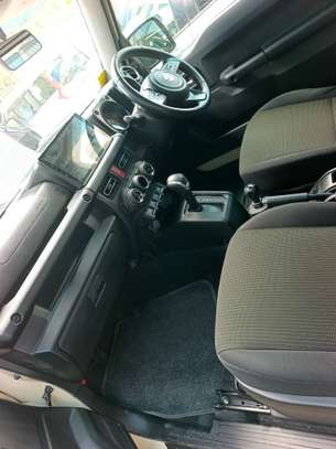 Suzuki jimny 660 cc image 2