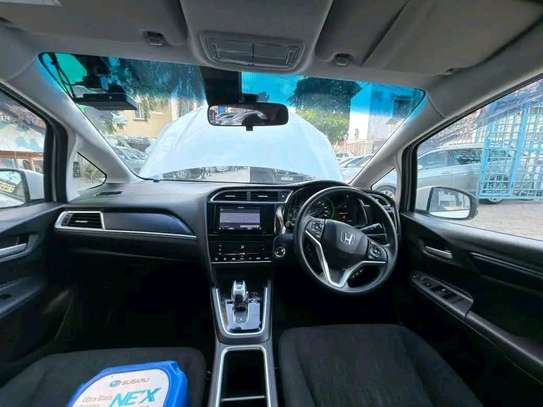 HONDA SHUTTLE HYBRID,2019,2wd,hire purchase accepted image 11