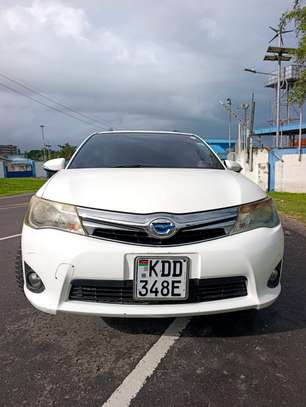 Toyota Fielder image 2