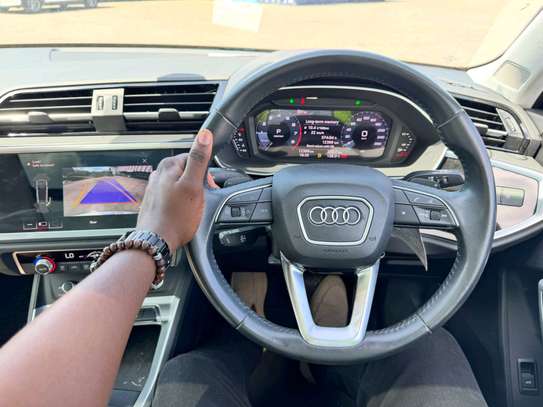 Audi Q3 TFSI image 2