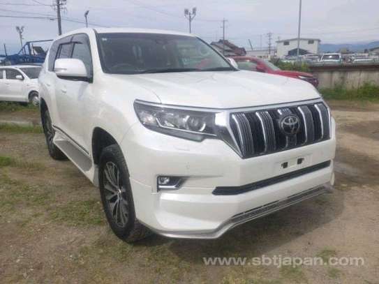 TOYOTA LANDCRUISER PRADO TX.L 2019MODEL SUNROOF PETROL image 2