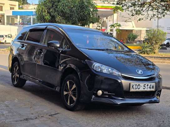 toyota wish used image 3