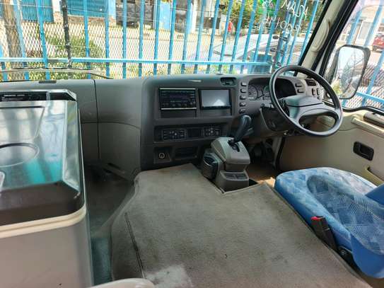 Mitsubishi Rosa automatic diesel image 6