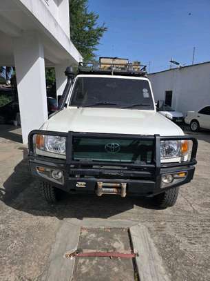Landcruiser hardtop 2019 model image 4