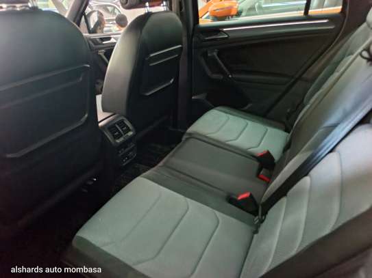 Volkswagen Tiguan 1400 image 6