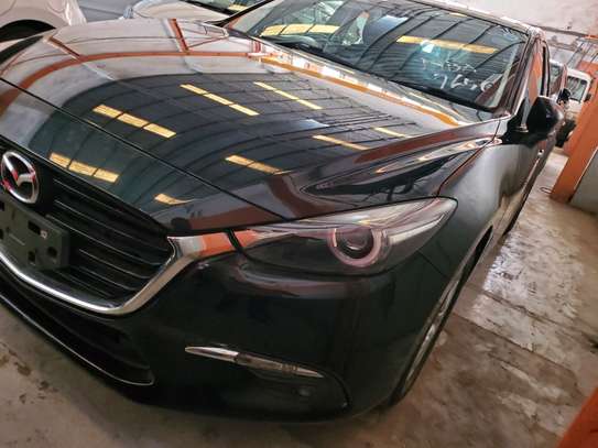 Mazda Axela image 5