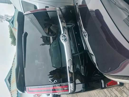 toyota noah on offer 2019 model image 3