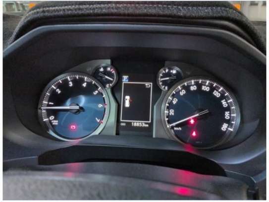 2019 TOYOTA LAND CRUISER PRADO TX 4WD image 2