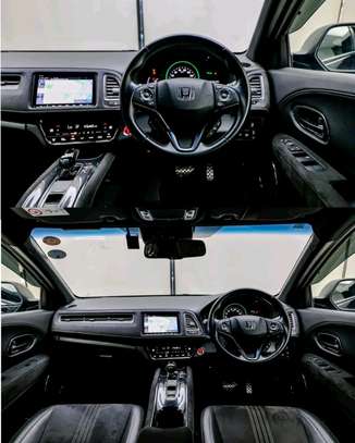 Honda Vezel Hybrid black 2019 image 2