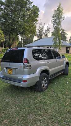 TOYOTA LANDCRUISER PRADO AUTOMATIC DIESEL 2002MODEL image 4
